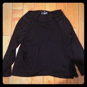 Chic 2Chic black top